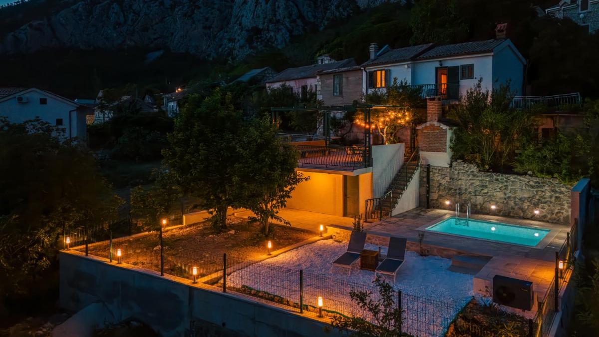 House Dida Mate - cozy house in nature with pool - Housity