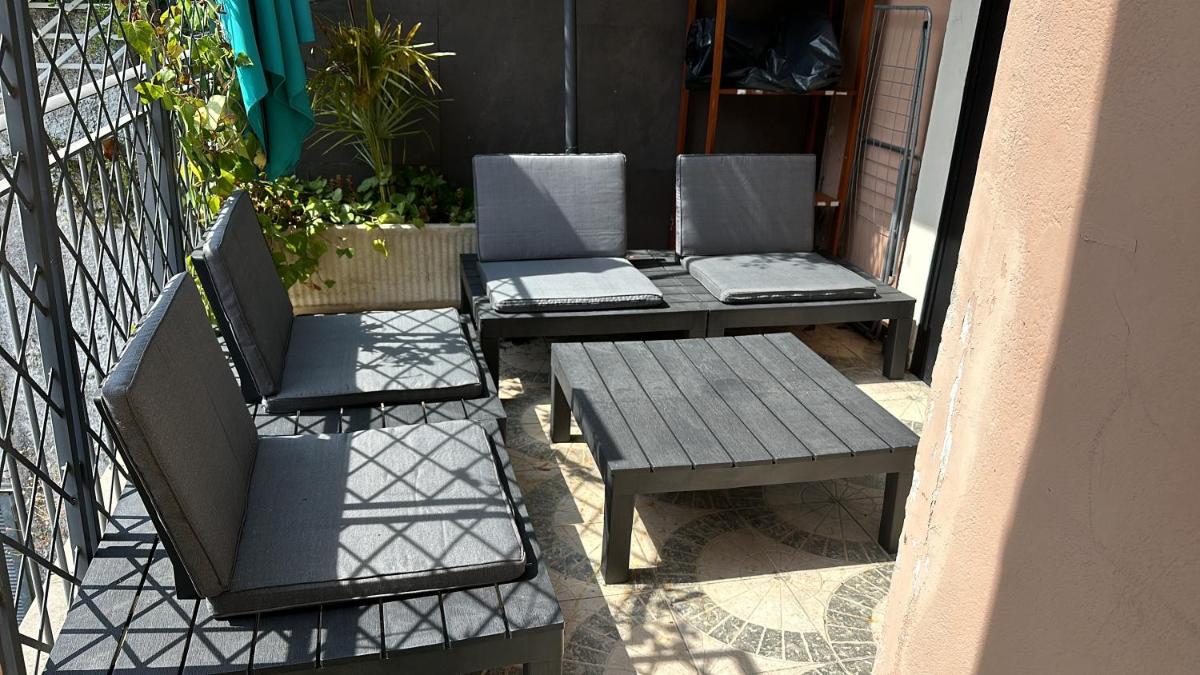 Last minute Garden and jacuzzi,the most gorgeus !adult only - Housity