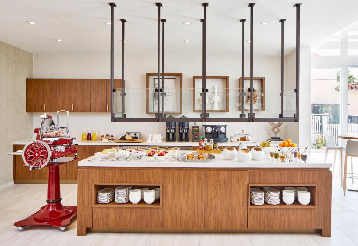 AC Hotel by Marriott Fort Lauderdale Beach - Housity
