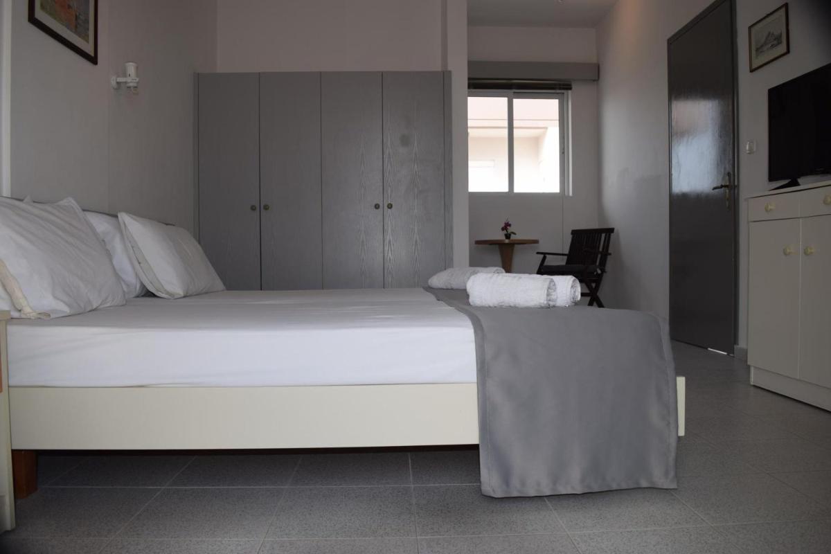 Lefteris Apartments in Ialysos Rhodes - Housity