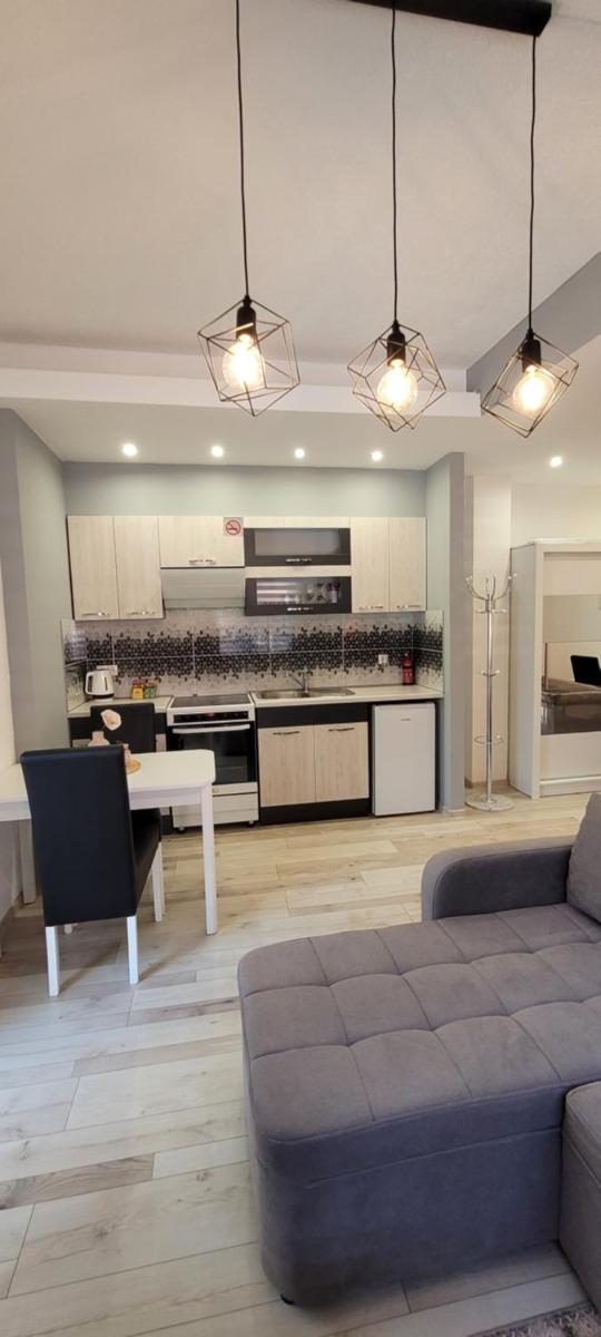 Oz Lux Apartments - Housity