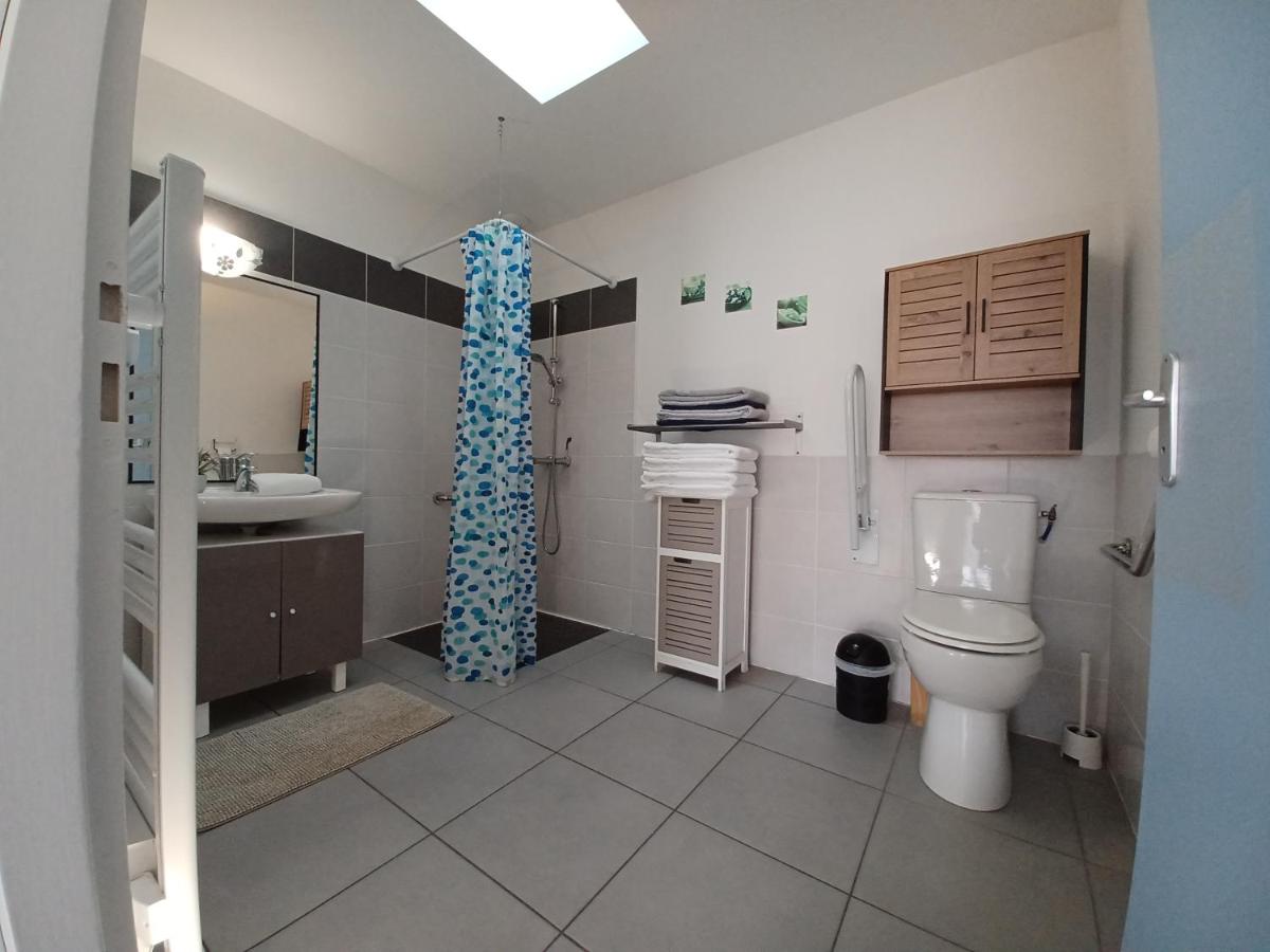Salle de bains dans l'établissement Résidence Les Océanes