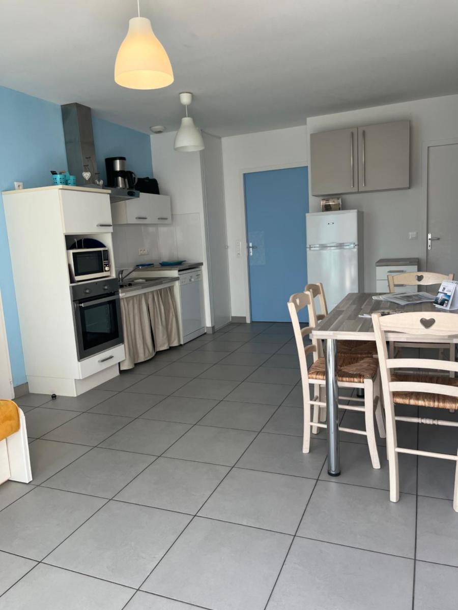 Cuisine ou kitchenette dans l'établissement Résidence Les Océanes