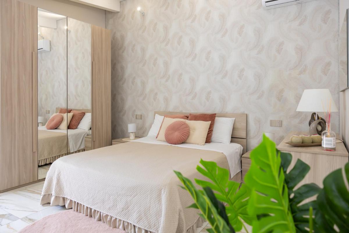 La Perla Luxury Rooms - Housity