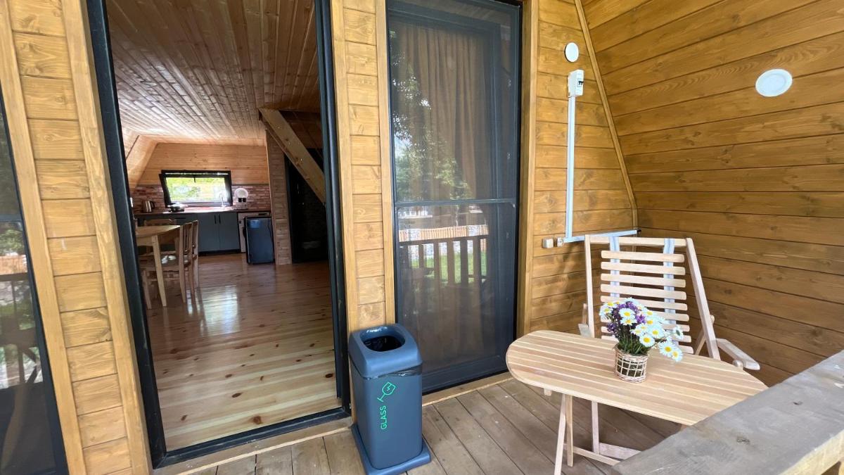 Garden House Mestia - Housity