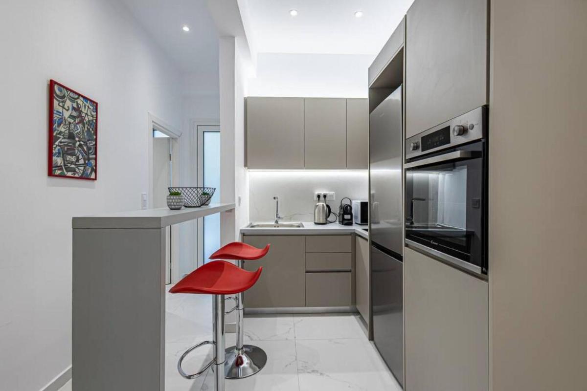 Acropolis Luxury Apartment - Housity