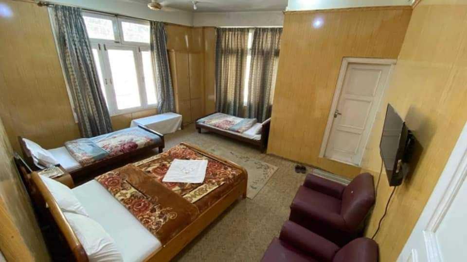 Paradise travels and tours - Housity