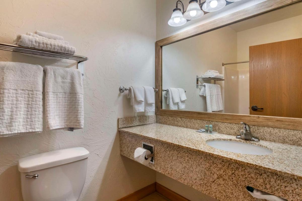Best Western Devils Tower Inn - Housity