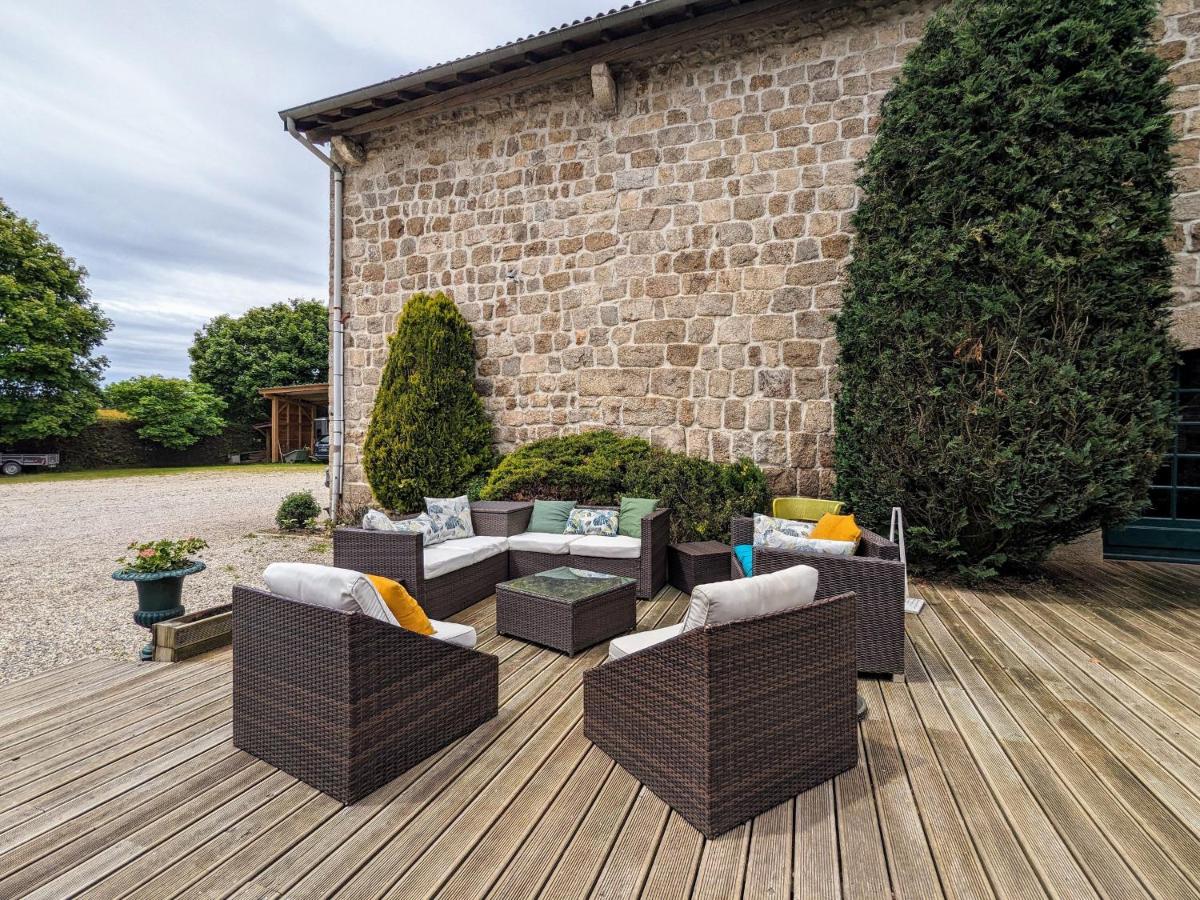 Élégante ferme avec piscine, tennis et chambres confortables au cœur d'un domaine équestre verdoyant - FR-1-582-414 - Housity