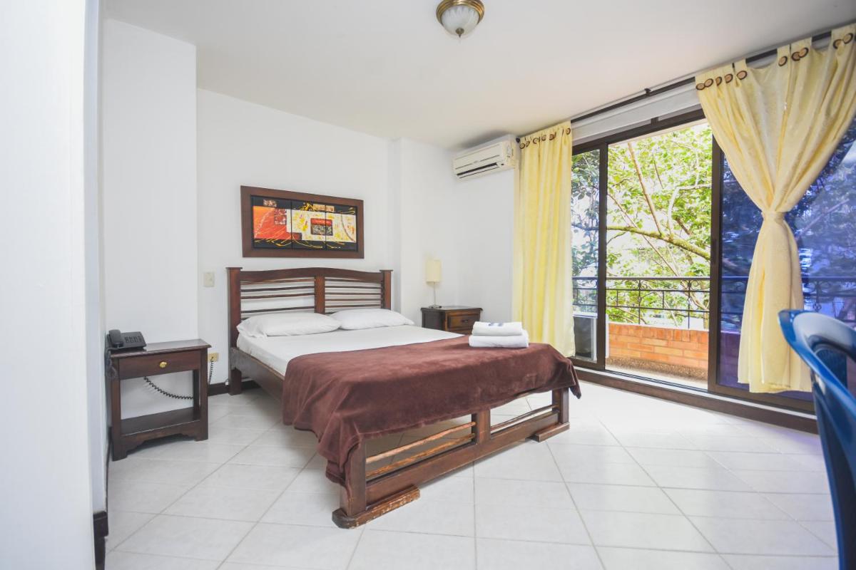 Hotel Estadio Real - Housity