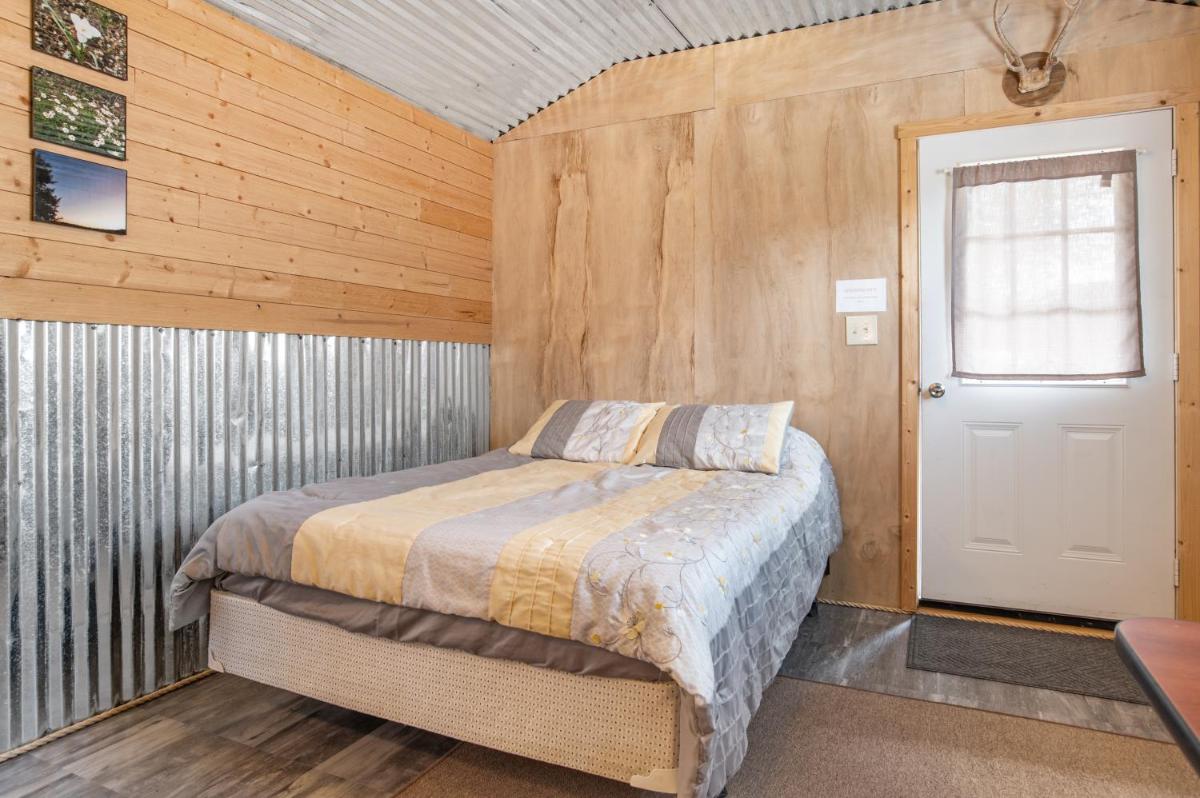 Great Heart Whitefield Cabin 1 - Housity