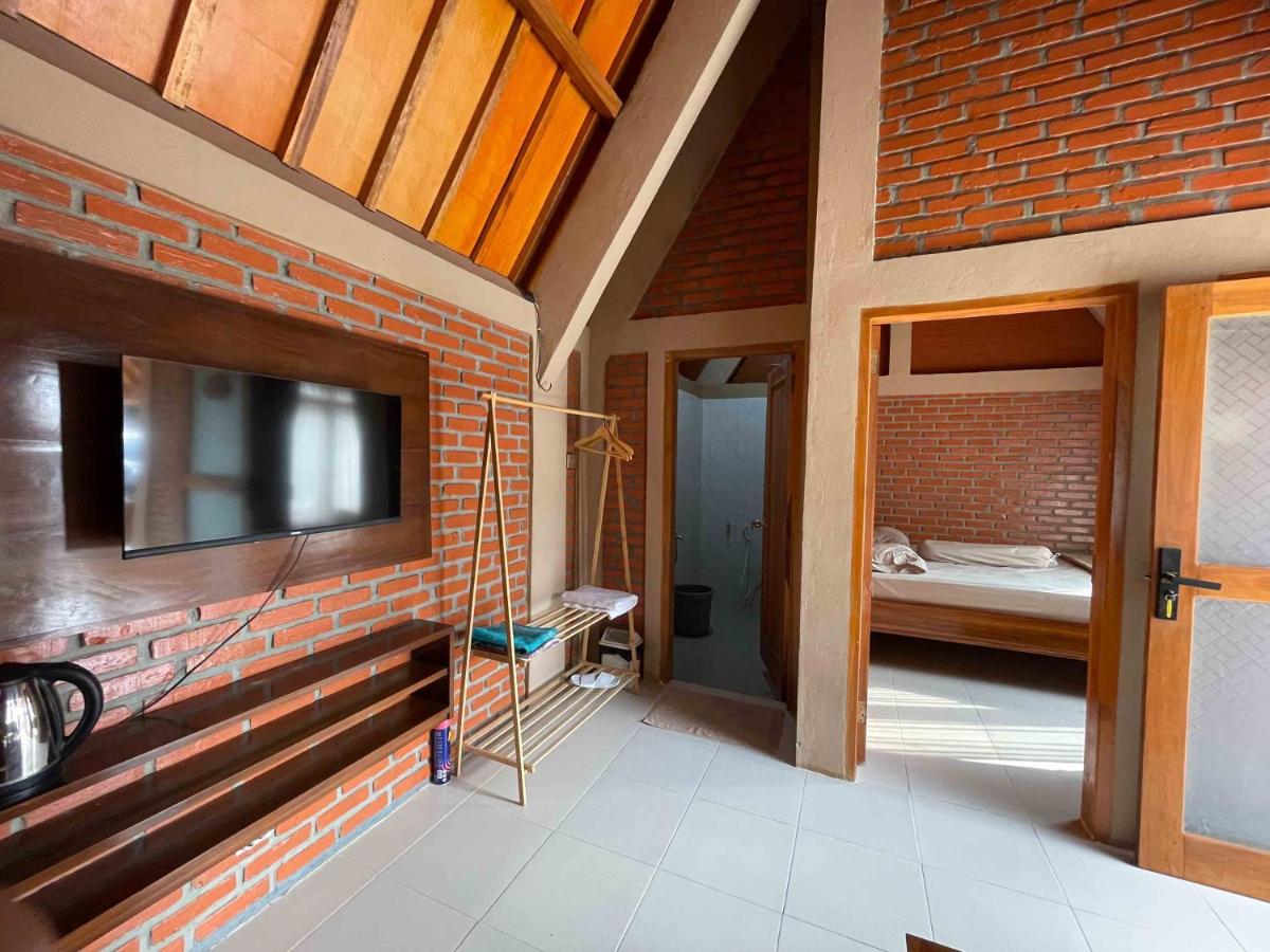 Villa Andhita Pantai Garut - Housity