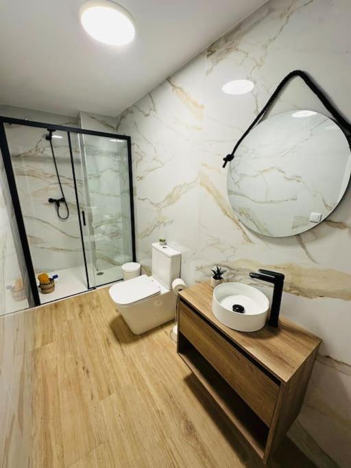 Modern Duplex with AC, 4 pax - Housity