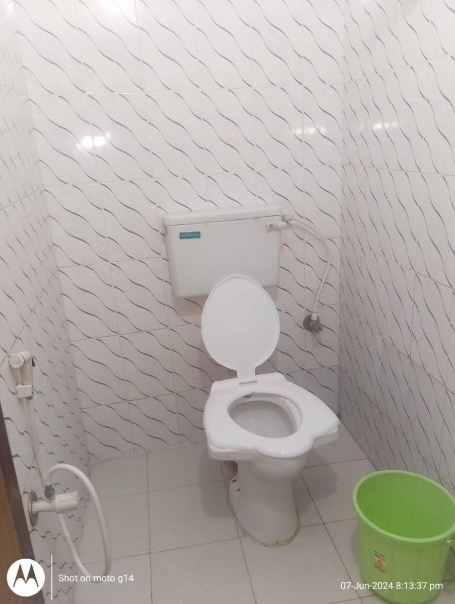 Tripureswari Guest House - Housity