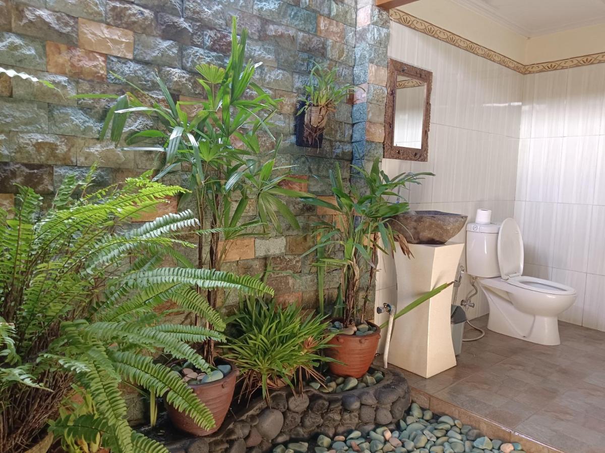 Mancur Guesthouse - Housity
