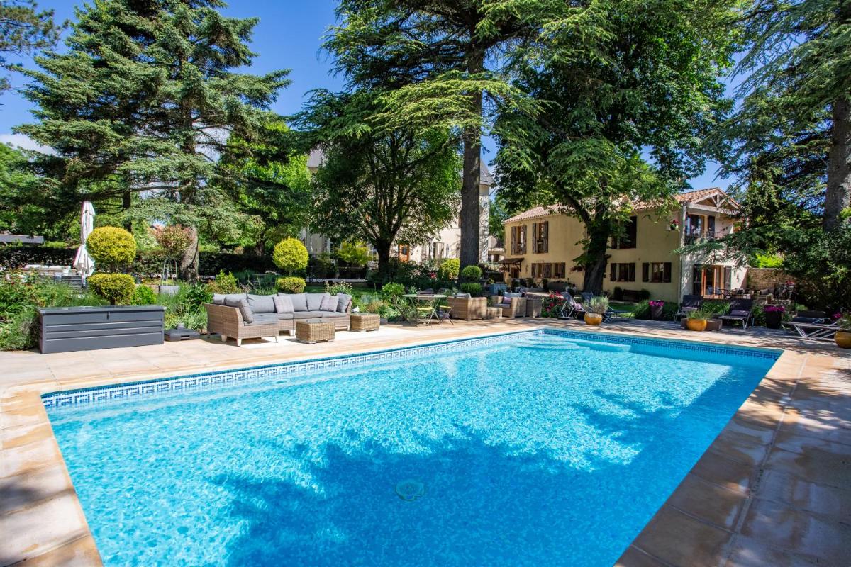 Gites du Caylar - Chambres et Appartments - Housity