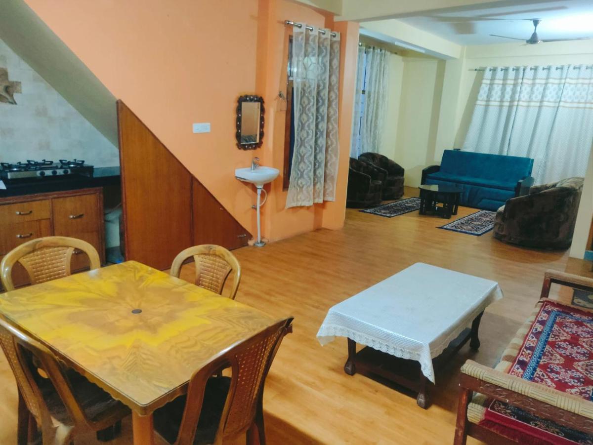 Thakur Apartment - Housity