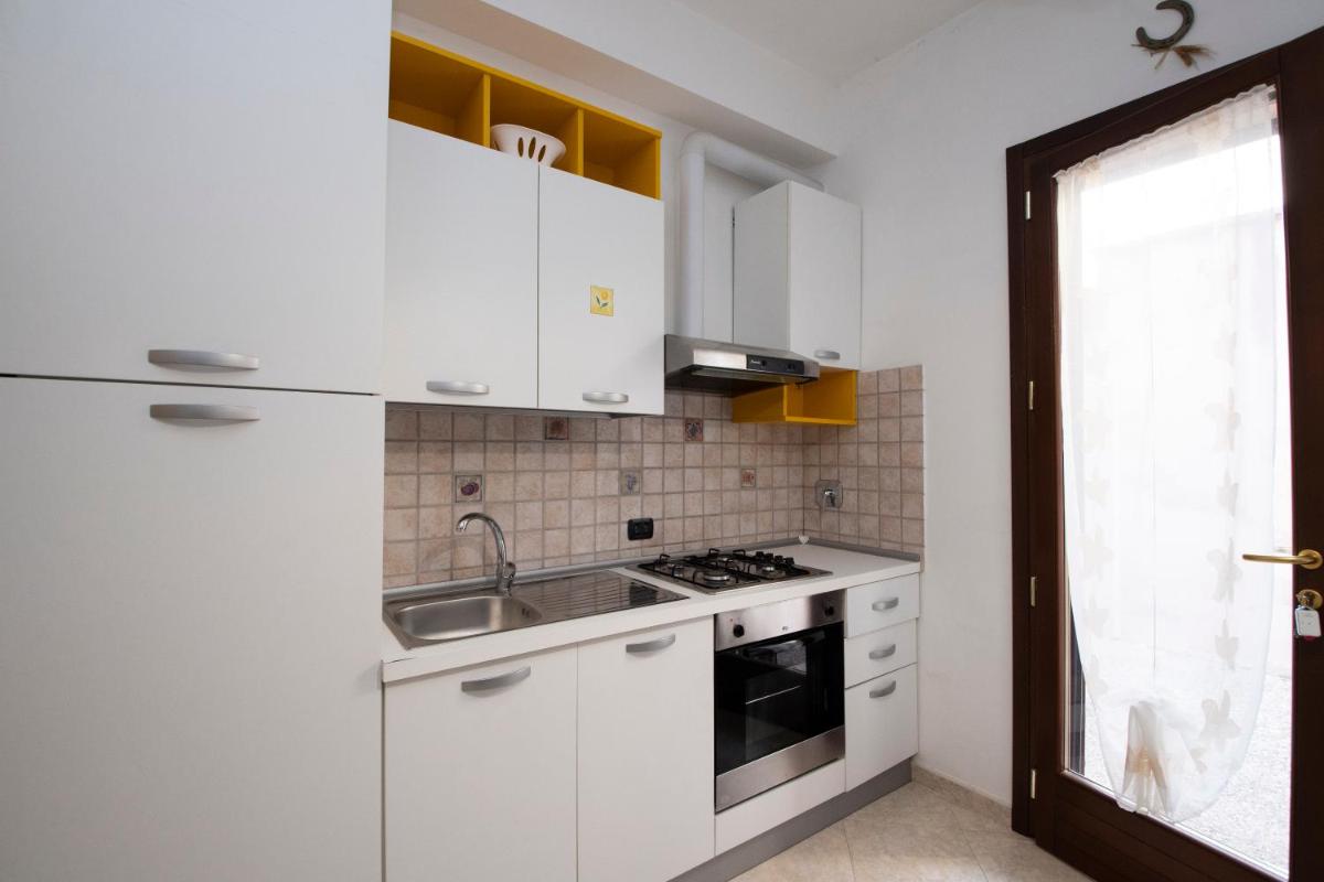 Holiday House - Housity