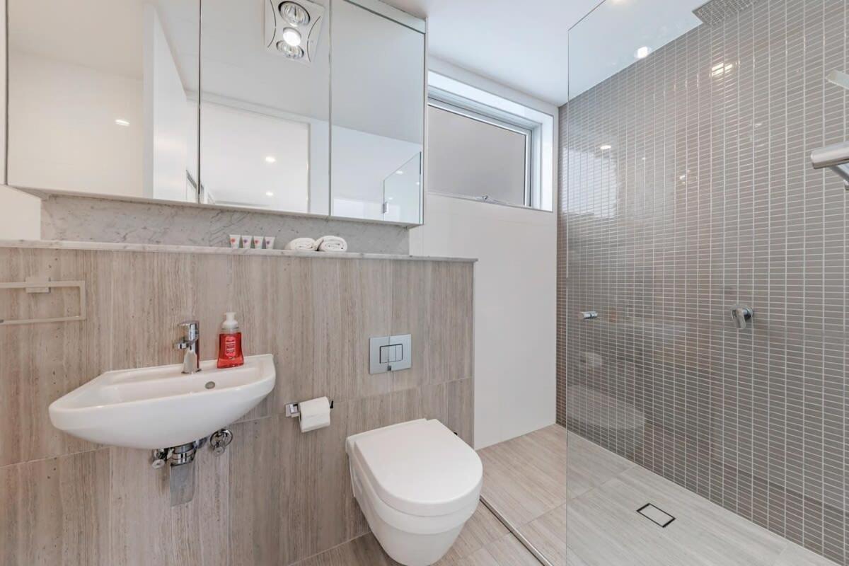Aircabin｜Beecroft｜Cozy Spacious｜2 Beds Apt+Parking - Housity