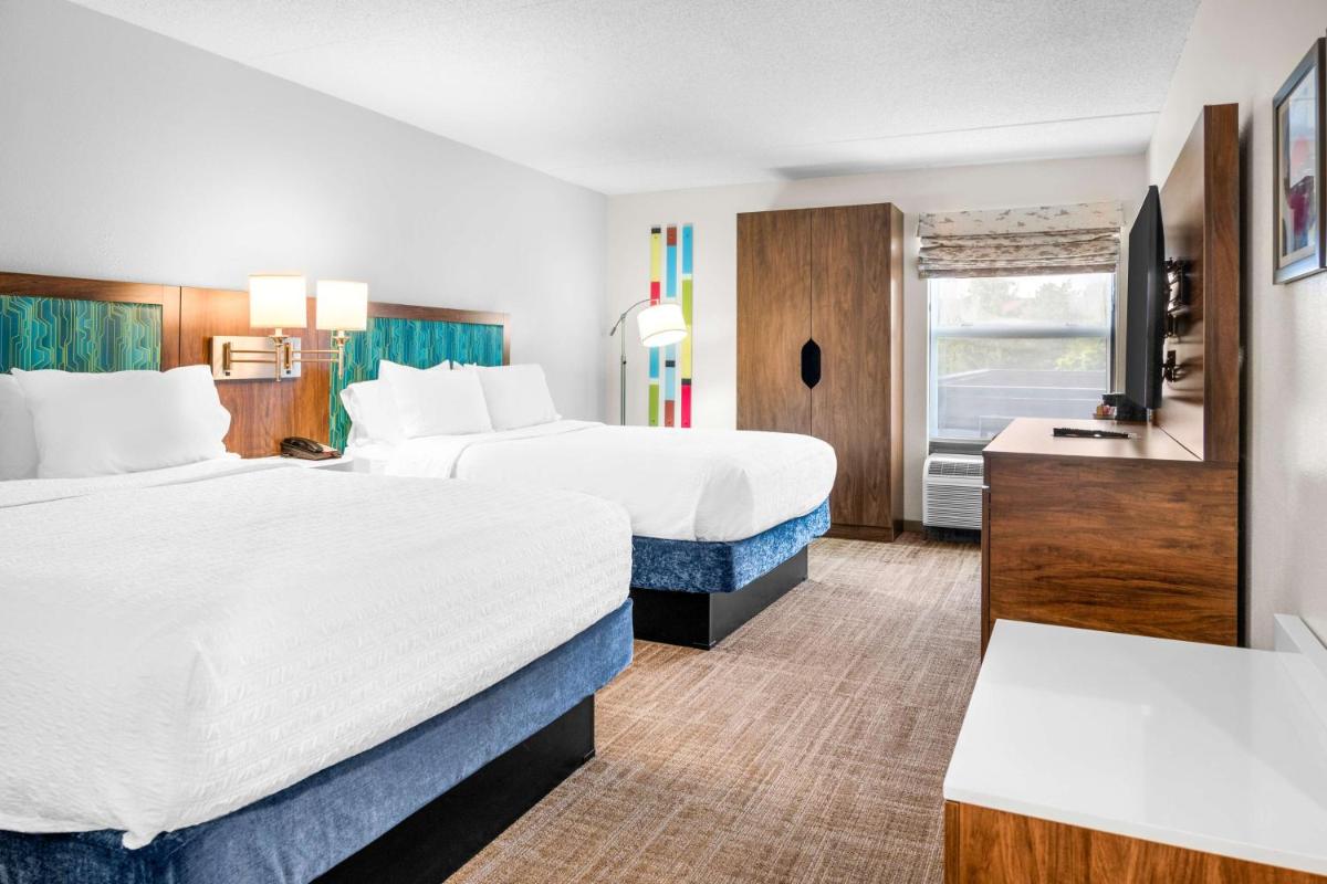 Hampton Inn Grand Rapids/North - Housity