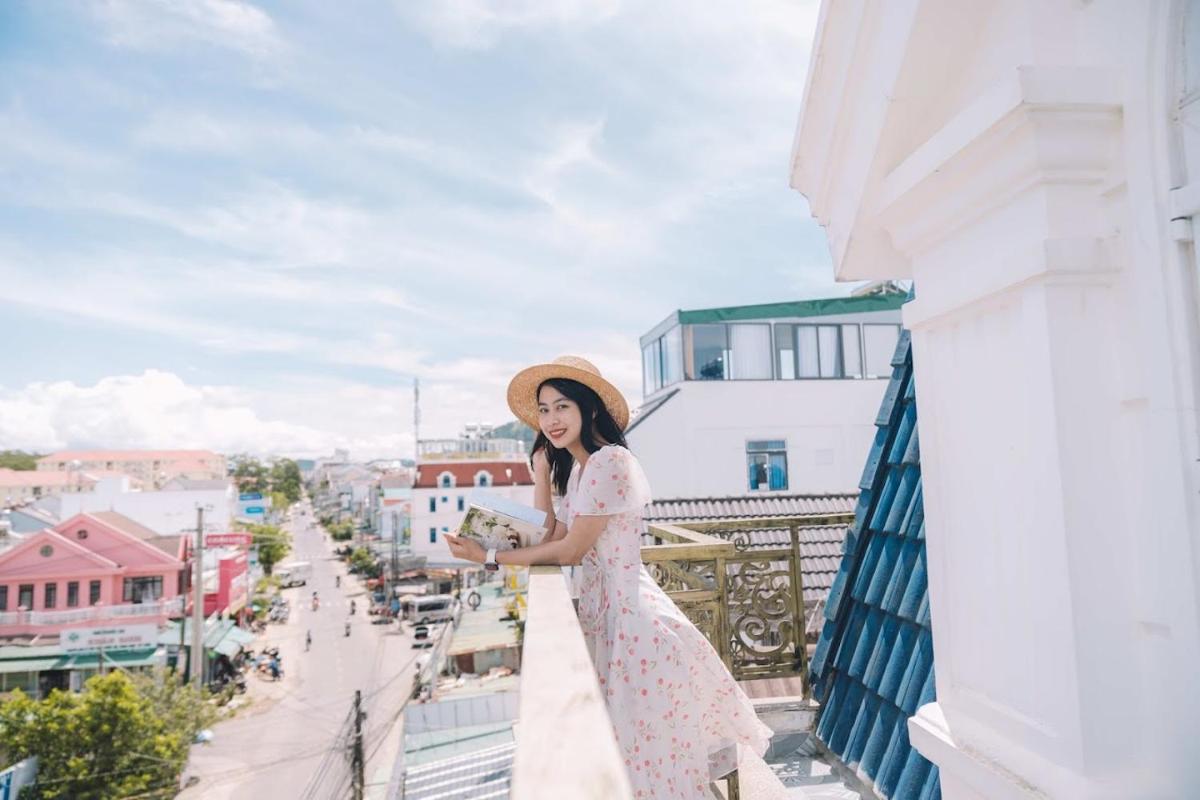 Huong Anh DaLat Palace - Housity
