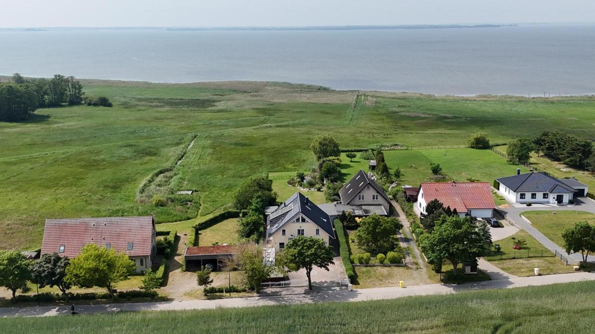 Ferienhaus Am Achterwasser - Housity