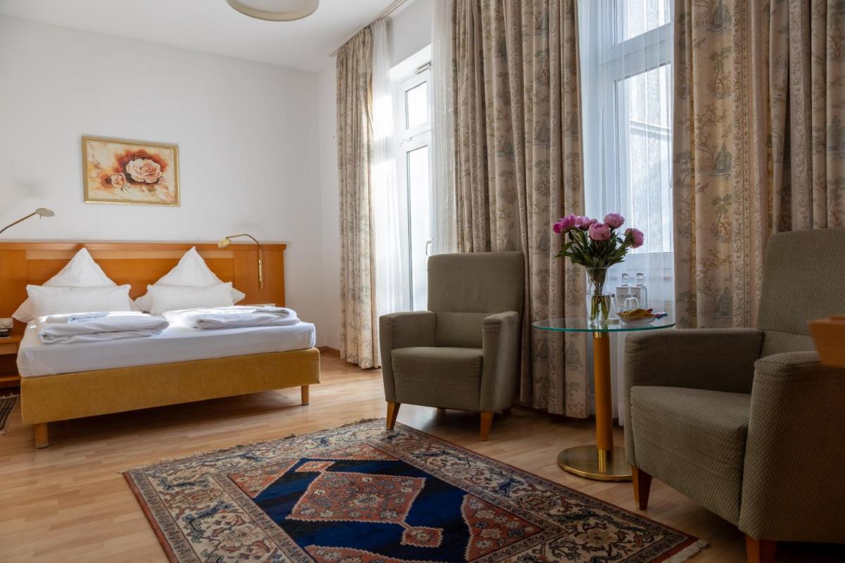 Hotel Weisses Haus - Housity