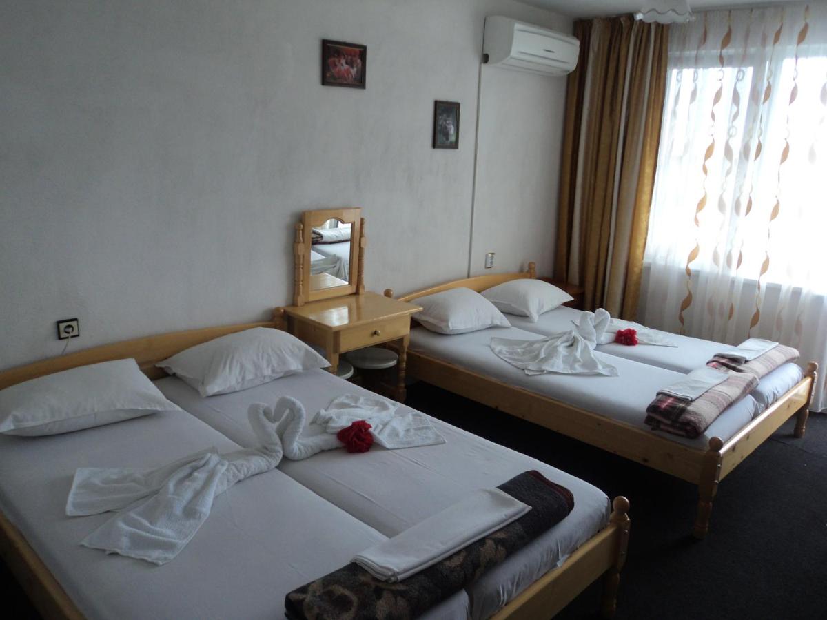 Guest House Drazhev - Housity