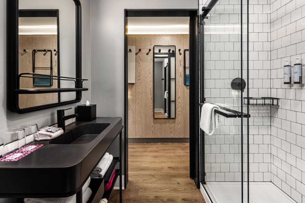 Moxy Madison Downtown - Housity