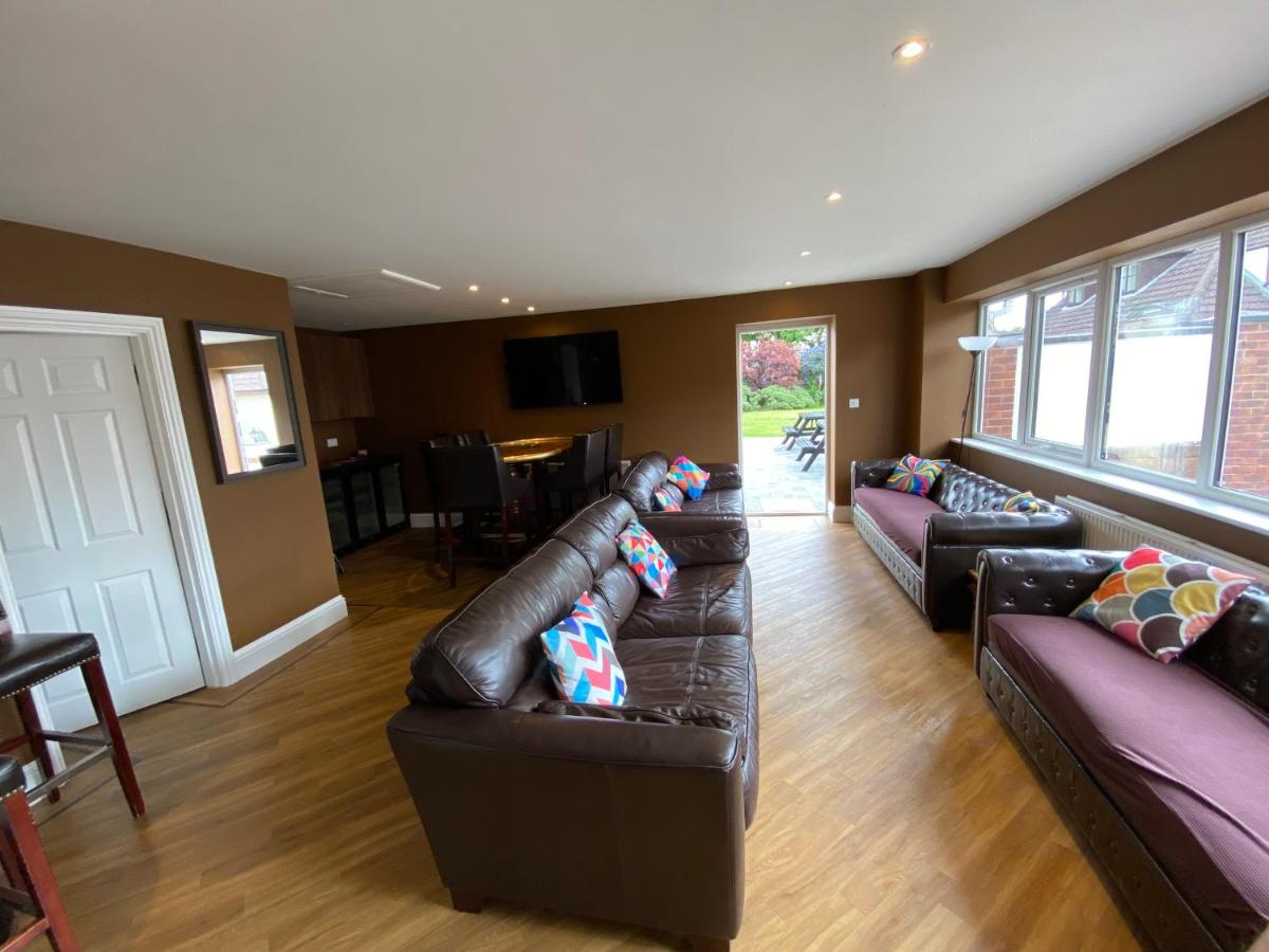 Bellvue Party House - Housity