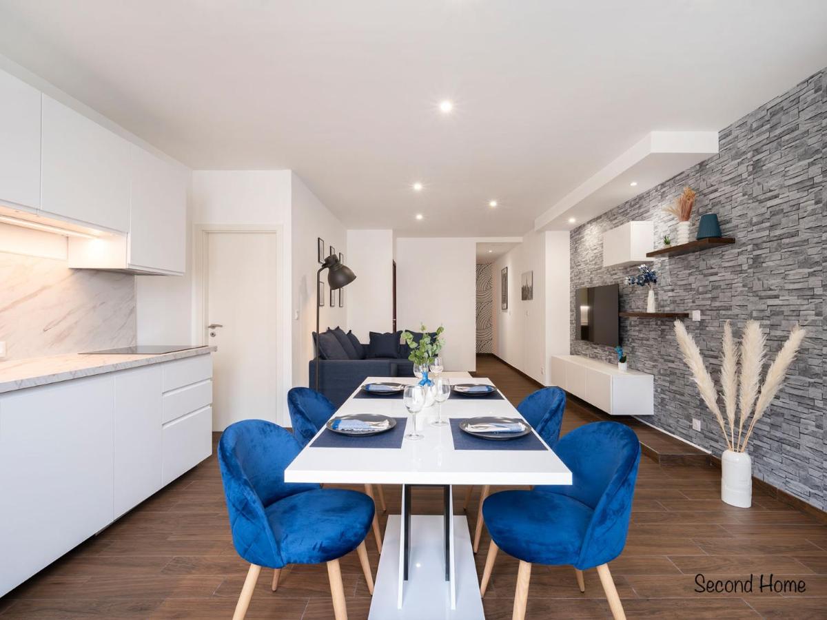 East Side - Housity