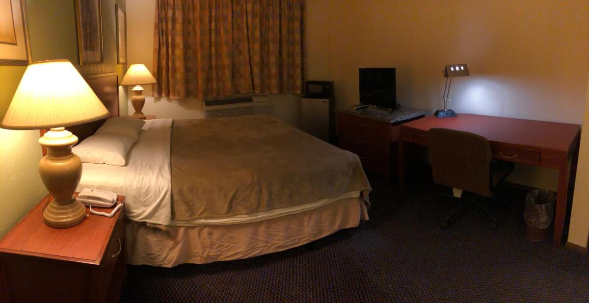 River Walk Inn - Housity