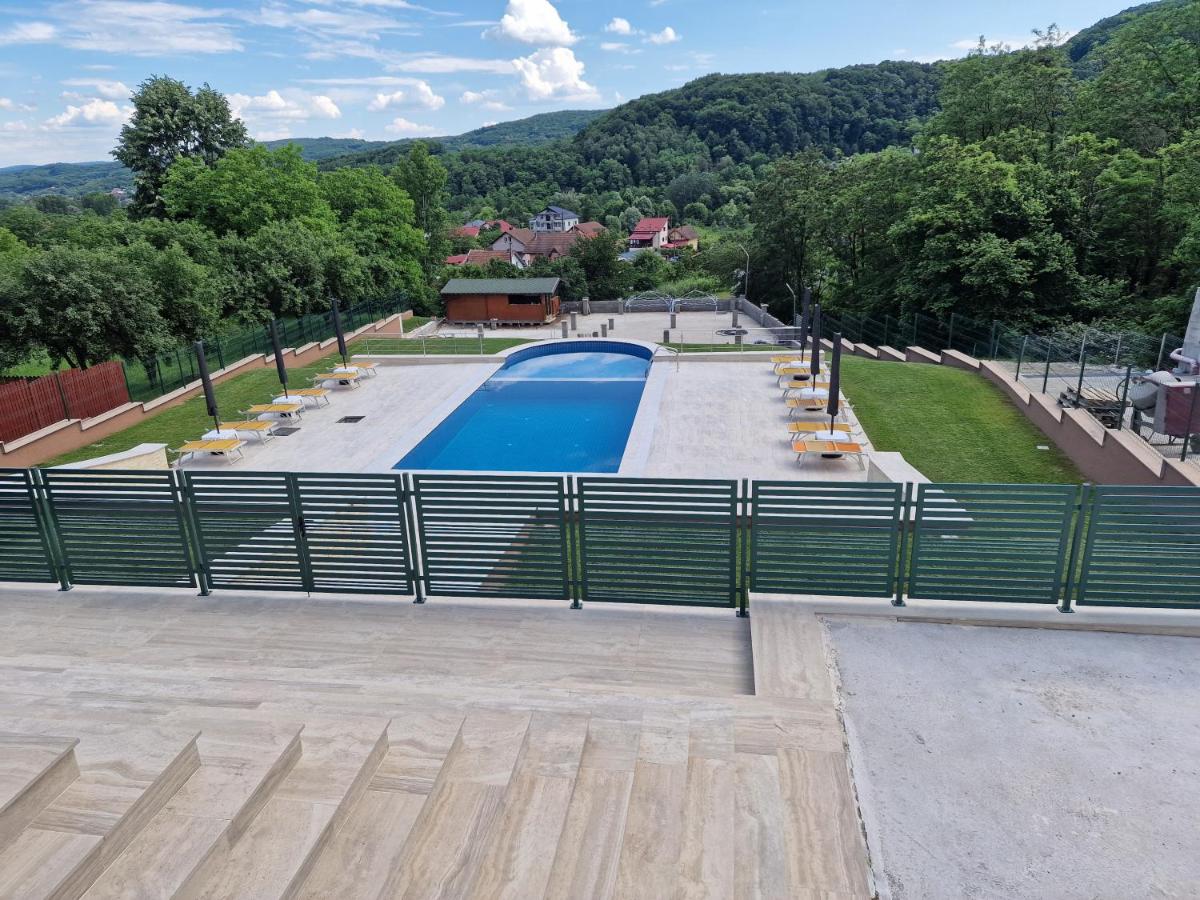 Vila Alexandru - Housity