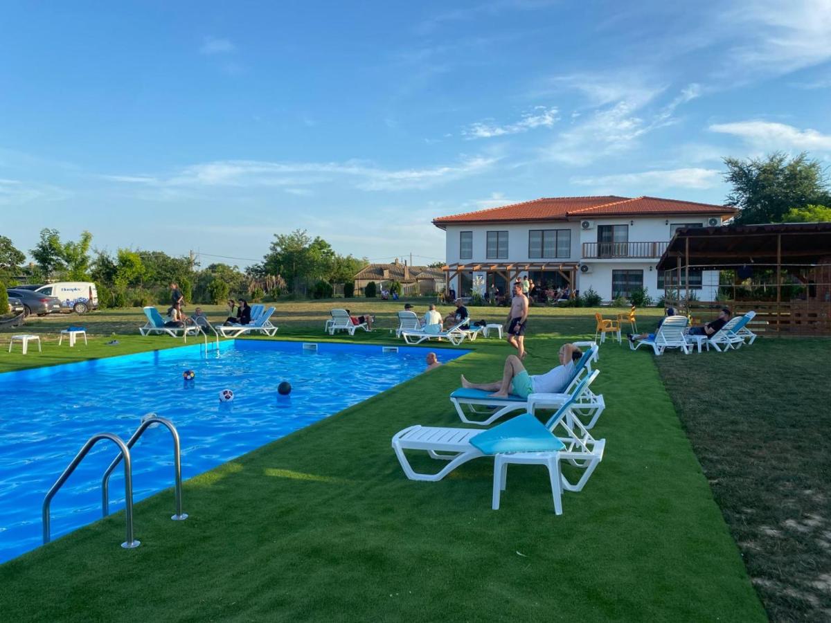 Paradiso Resort - Housity
