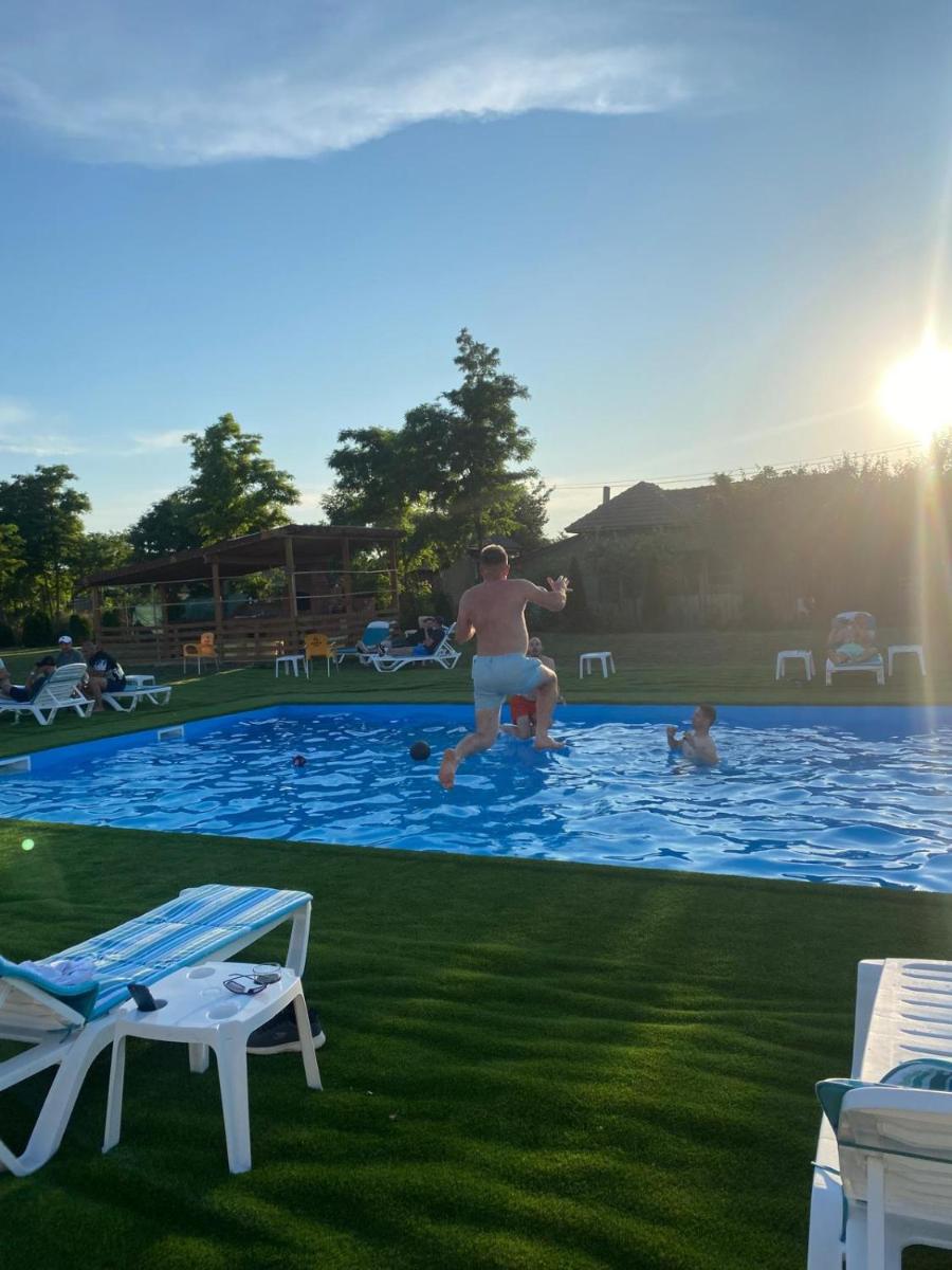 Paradiso Resort - Housity