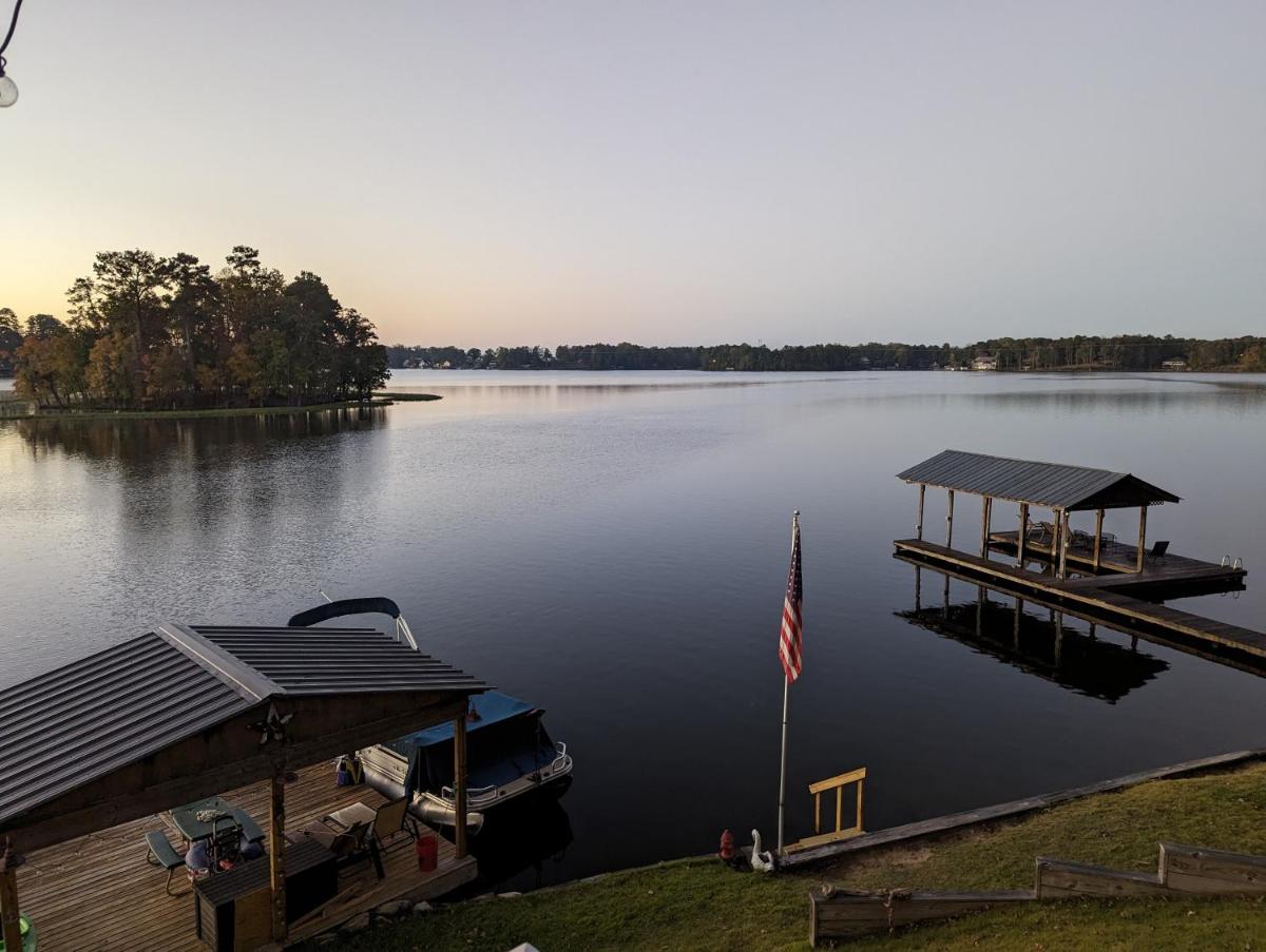 Shad Cove Lake Rentals - Housity