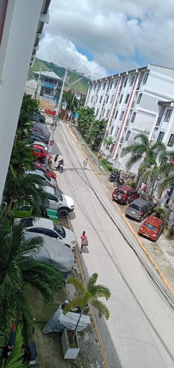 BUDGET FRIENDLY CONDO-STUDIO UNIT - Housity