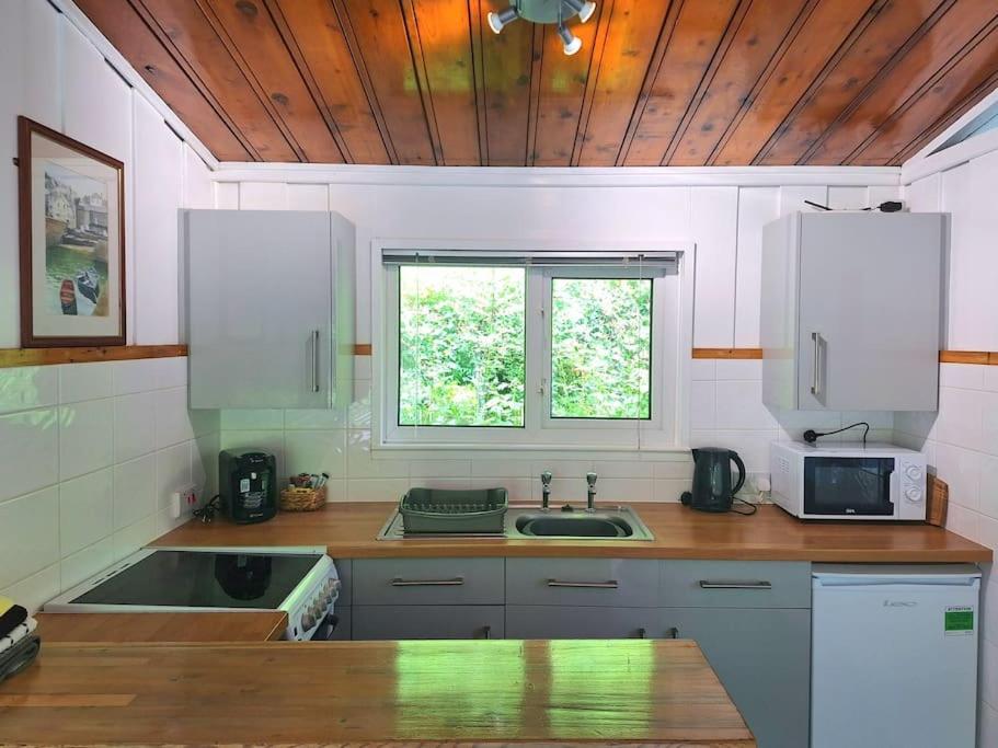 Kallowen Cottage at Crackington Haven, near Bude and Boscastle, Cornwall - Housity