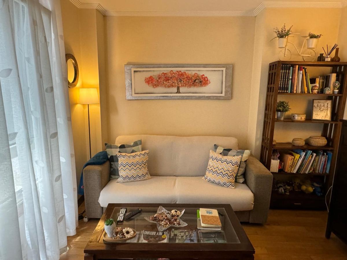 Céntrico Apartamento. Parking incl. - Housity