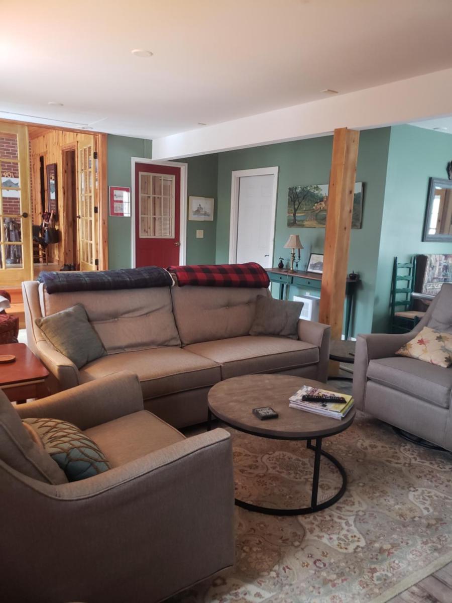 Bromley Brook House - Housity