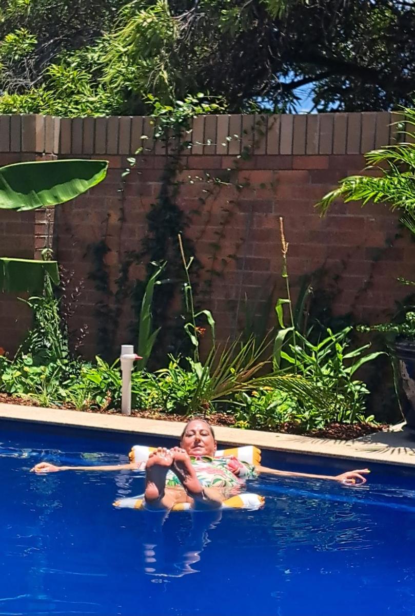 Brisbane 1960s Pool House - hosted bed and breakfast - Housity