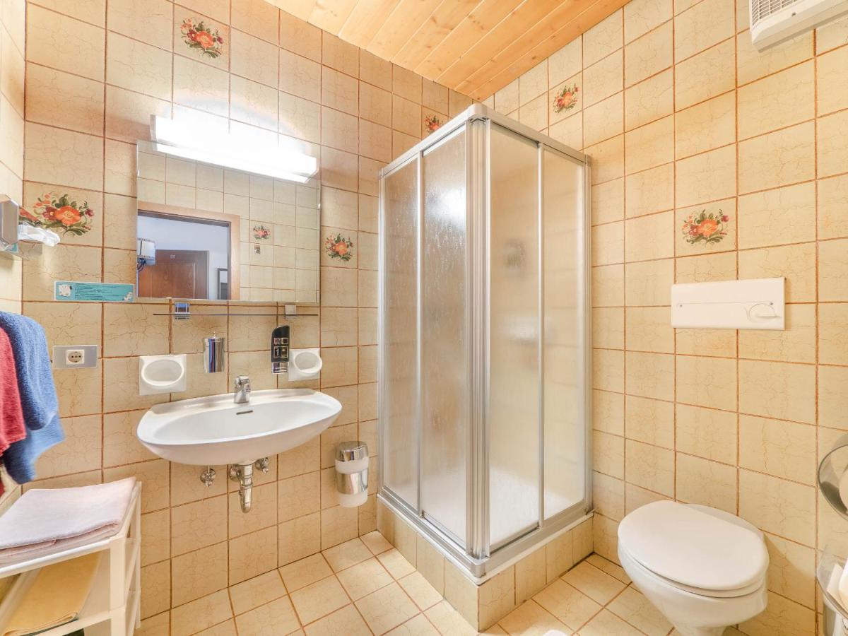 Hotel Pontives - Housity