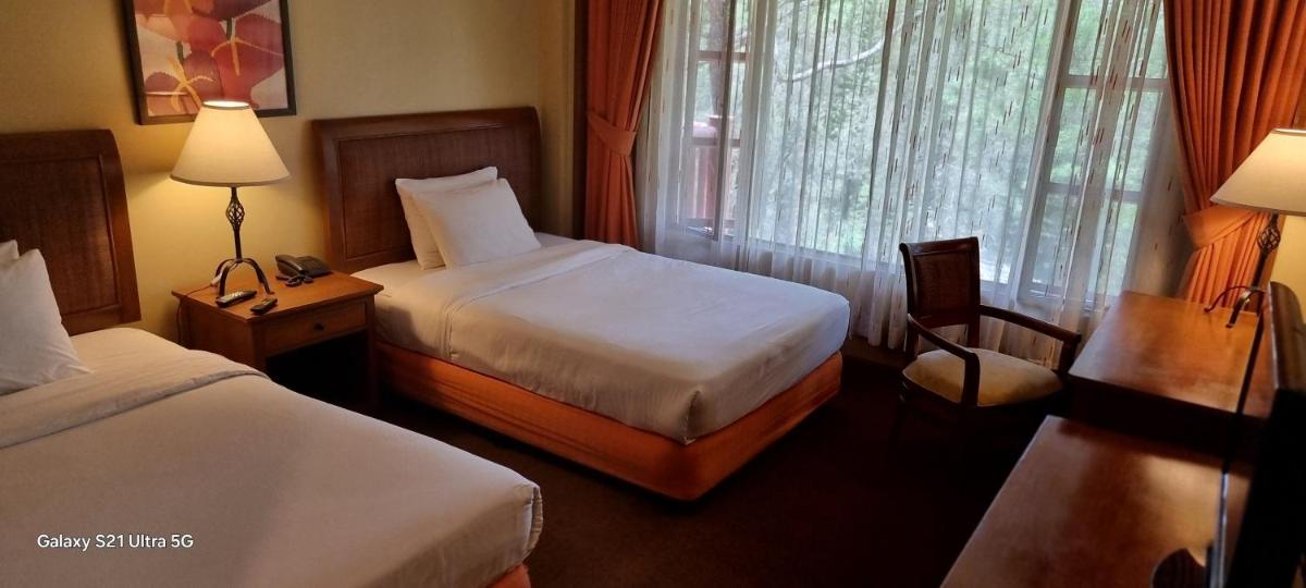PRIVATE unit CAMP JOHN HAY MANOR - Housity