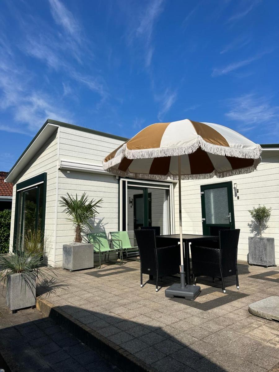 Luxe Chalet De Bosrand Dichtbij Zee - Housity