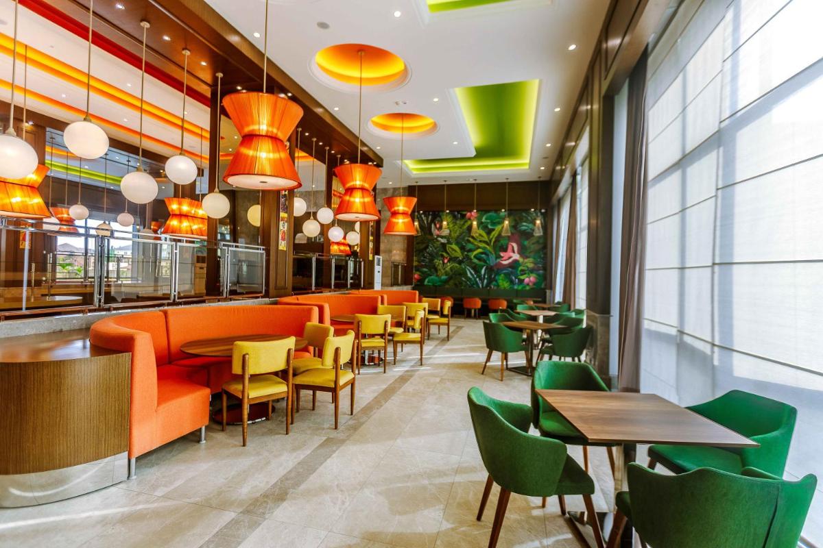 Suitetrails - J's Signature Hotel