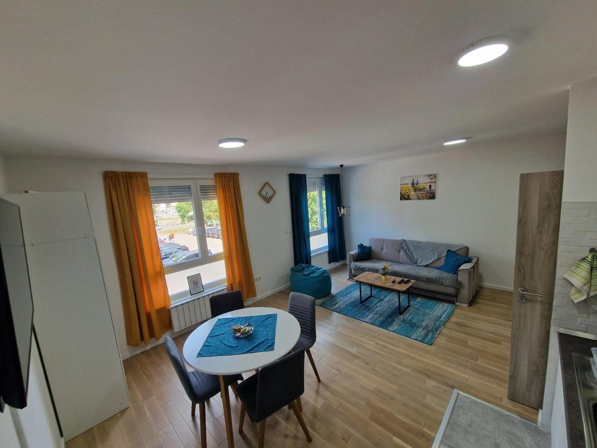 Square Studio Tuzla - Hizvo