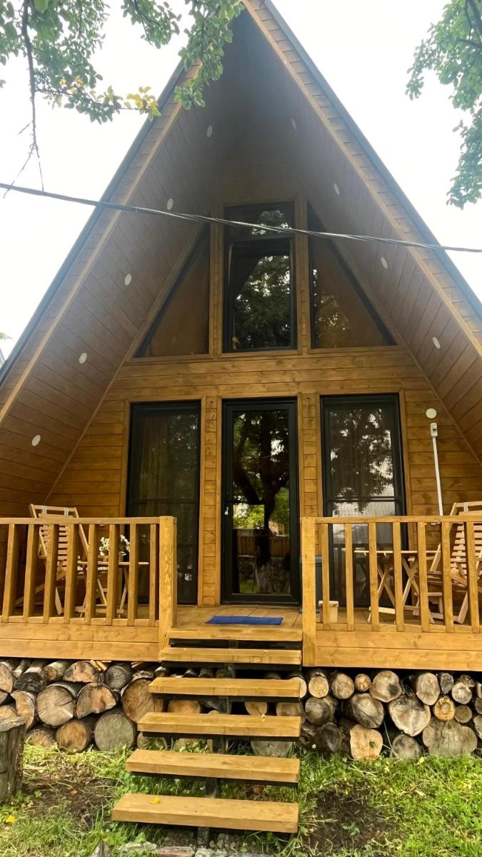 Garden House Mestia - Housity