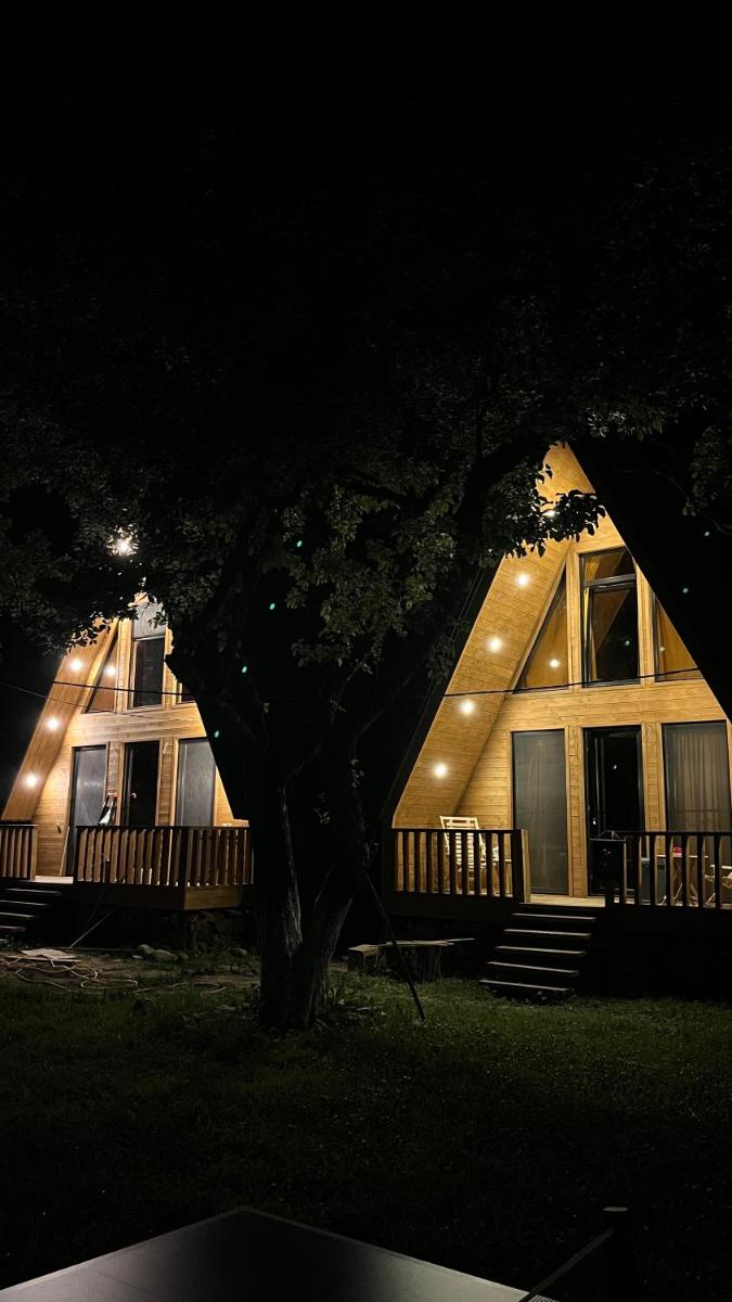 Garden House Mestia - Housity