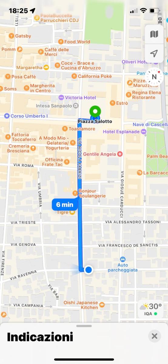 Dieci passi dal mare e dal centro - Housity