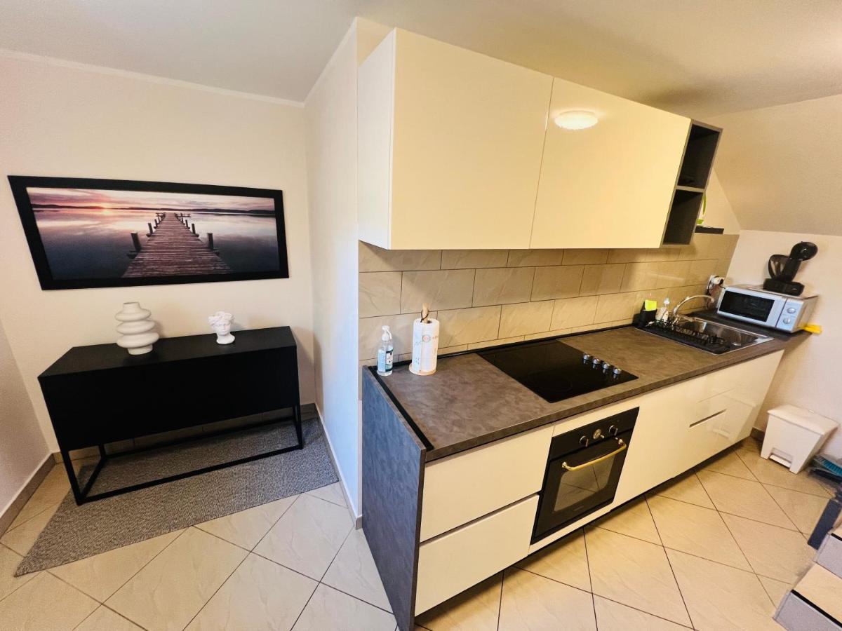 Apartments Ivanisevic - Housity
